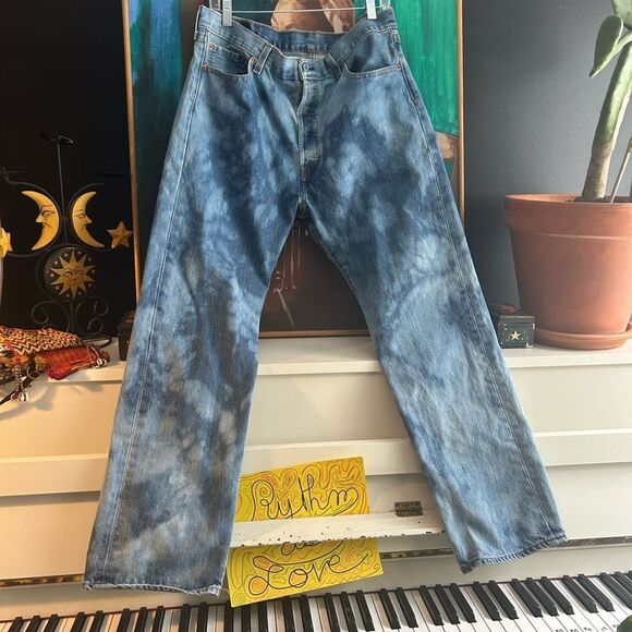 Levi's 501 Button Fly Men's Light Blue Upcycled Straight Jeans Size W36 L30 - Picture 4 of 16